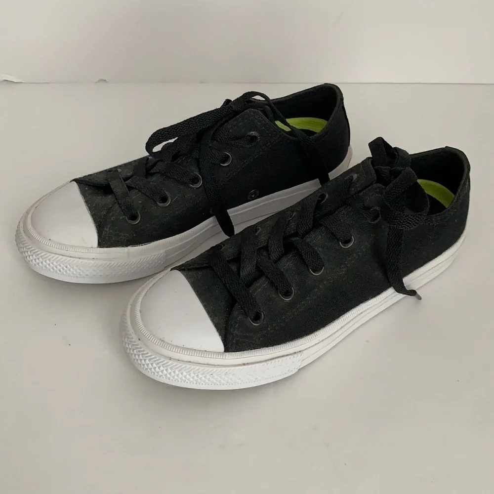 Converse Youth Low-Top Chucks Tennis Shoes Black 1